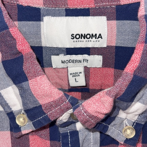 🛑SOLD🛑 Red White and Blue Plaid! L - Picture 2 of 4